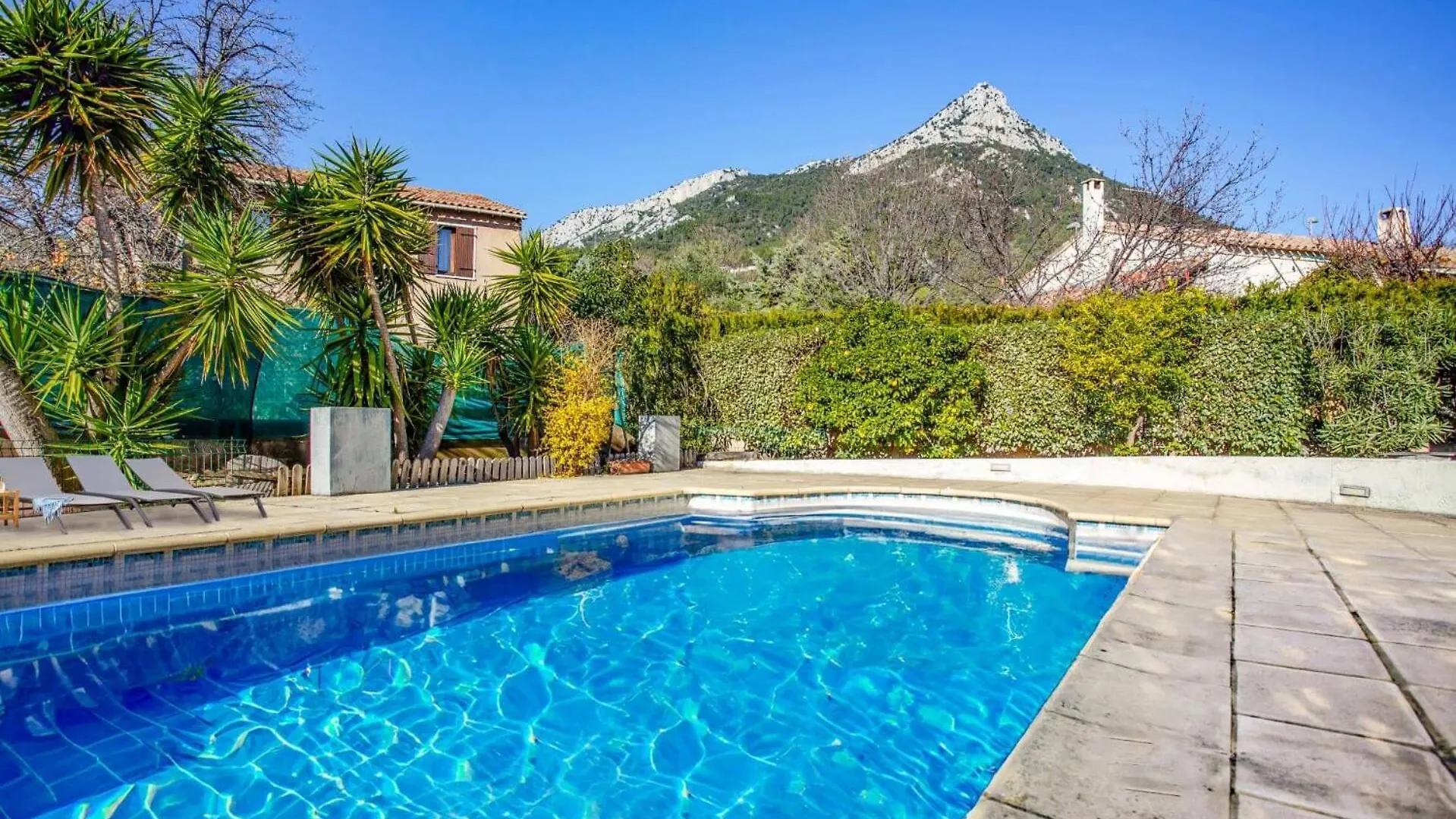 Villa Les Capucines By Villa Plus La Garde